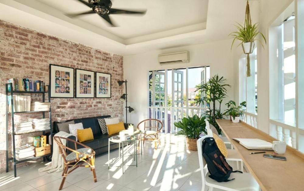 Sleepy Nomad Guesthouse Malacca Exterior foto